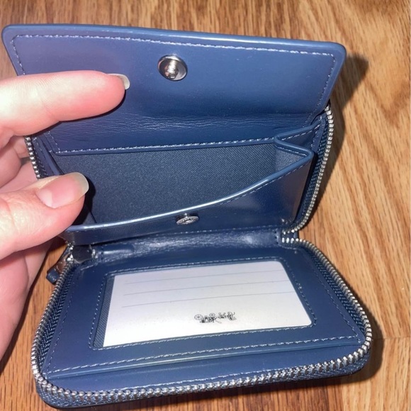 Coach Wallet - Picture 3 of 4